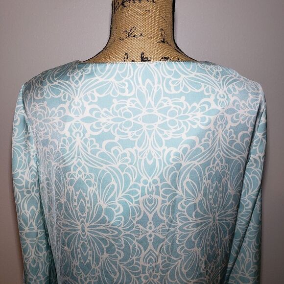 Chico's Embellished Mirrored Scroll-Print Blouse in Size 1 - Picture 7 of 10